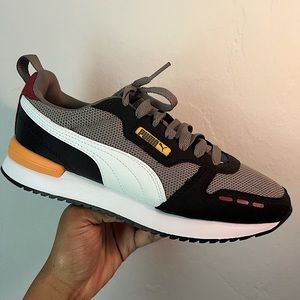 Puma R78 sneakers